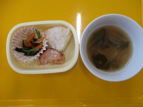 7月30日（水）　お弁当箱deバイキング