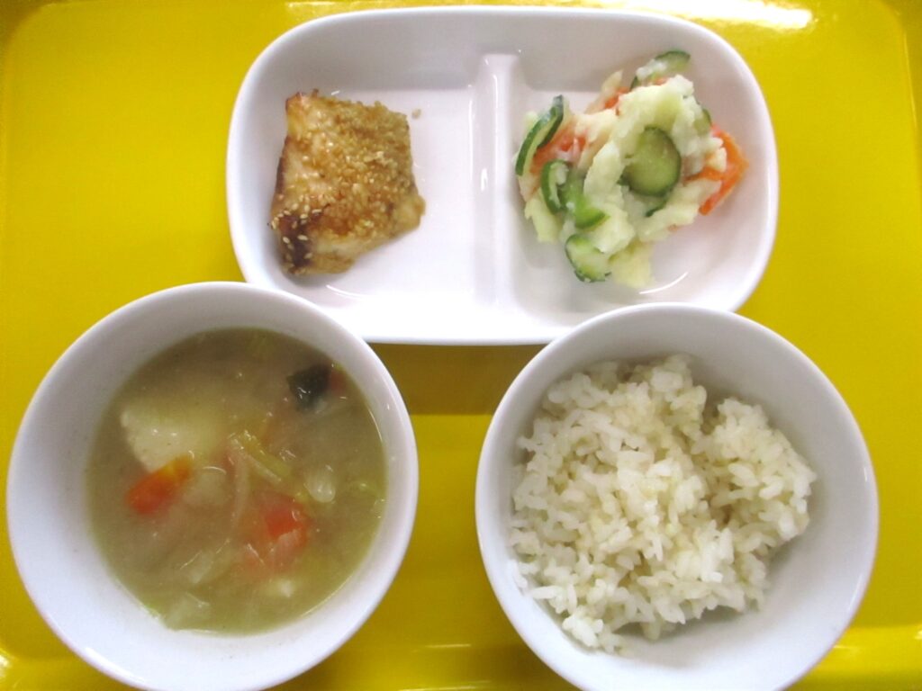 1月27日（火）　郷土料理「すいとん汁」&ひまわり組お米とぎ